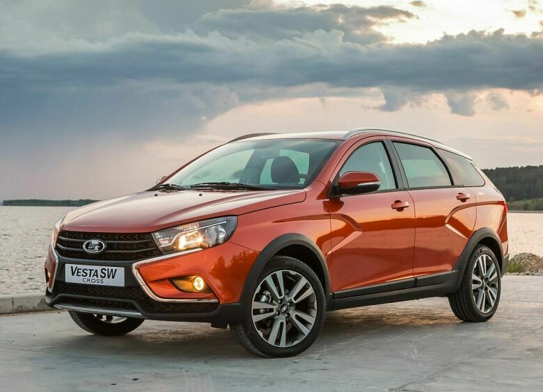 Изображение LADA Vesta — лидер авторынка третий месяц подряд