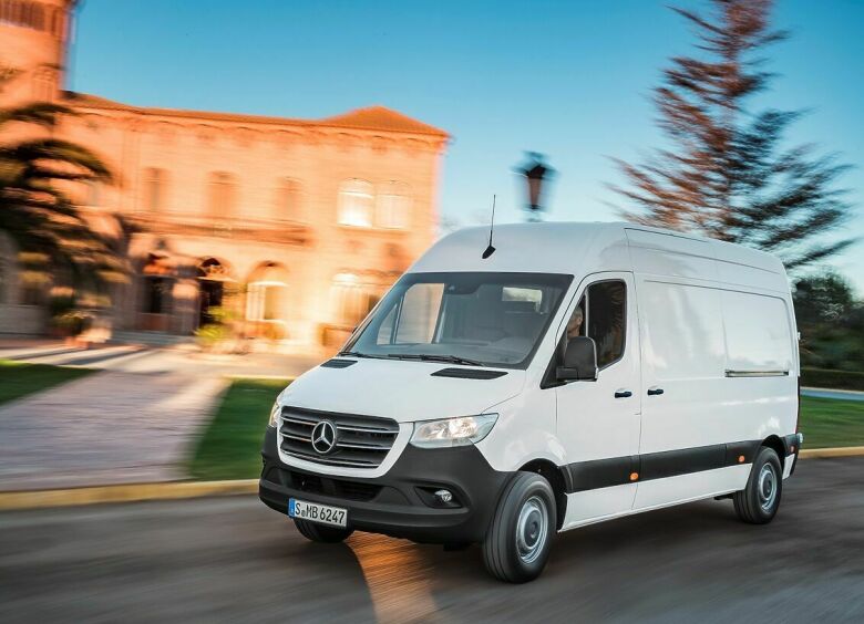 Изображение Названы рублевые цены на новую версию Mercedes-Benz Sprinter