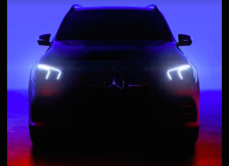 Изображение Mercedes-Benz показал внешний вид нового GLE