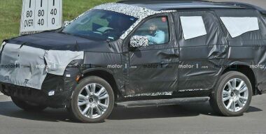 Новый Chevrolet Tahoe впервые замечен на тестах