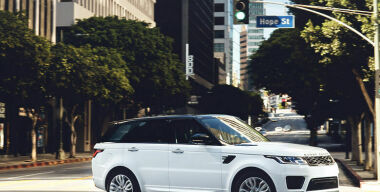 В России стартовали продажи обновленного Land Rover Range Rover Sport