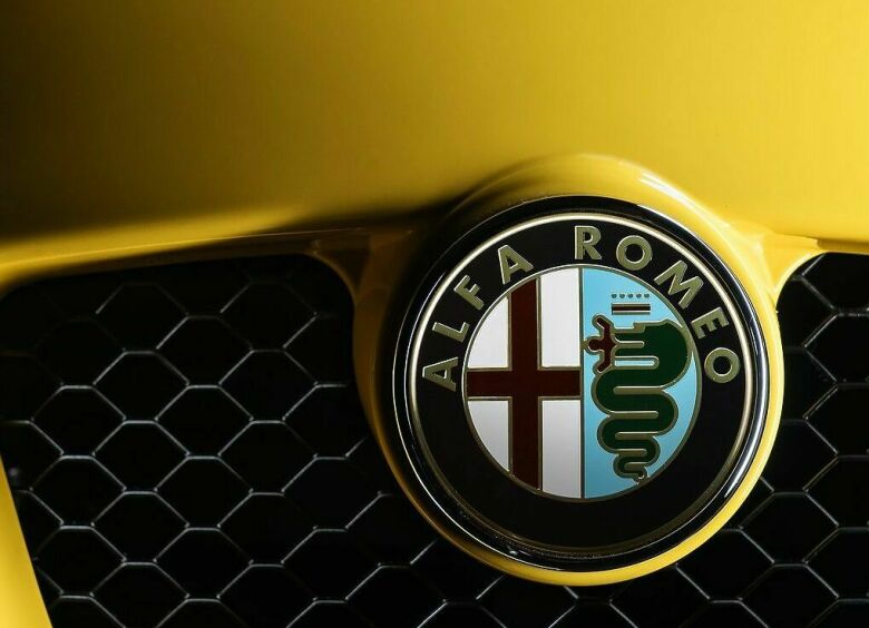 Изображение Возрожденная Alfa Romeo 8C поспорит с самой мощной Ferrari