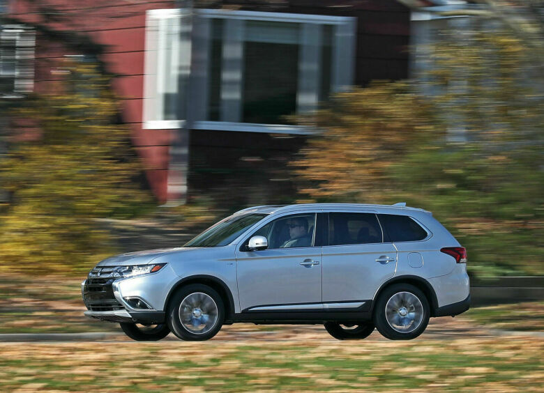 Изображение Тест-драйв Mitsubishi Outlander GT: на что способен самый крутой из «Аутлендеров»