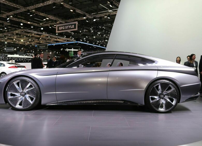 Изображение Новую модель Hyundai сделают из Bentley, Chevrolet и Alfa Romeo