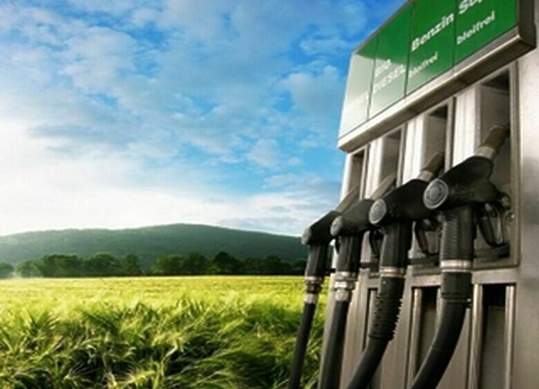 Изображение На российских АЗС начнут продавать бензин, смешанный со спиртом