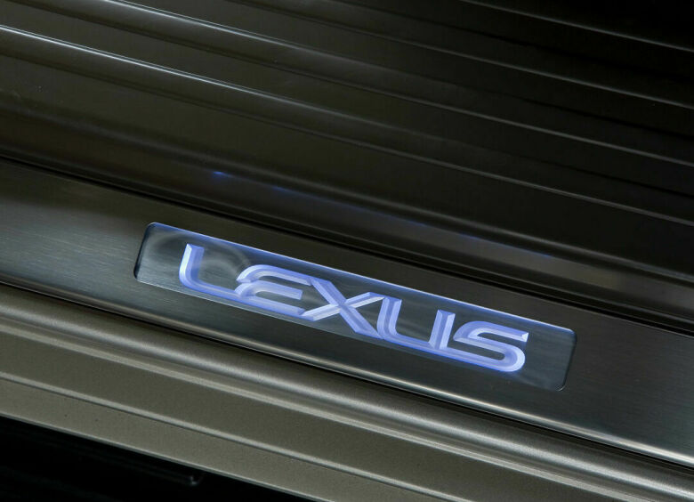 Изображение В России отзывают более 3300 небезопасных автомобилей Lexus
