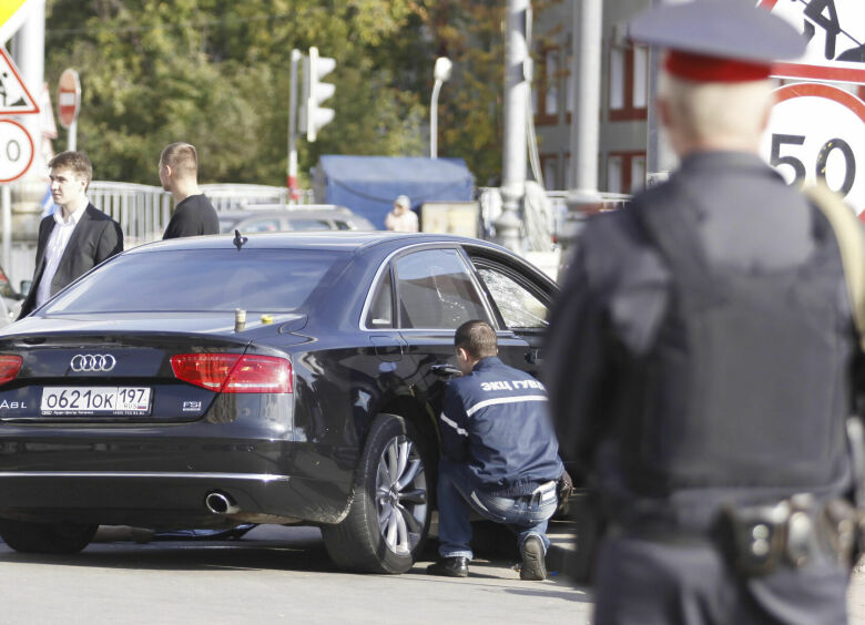 Изображение Как мошенники разводят автовладельцев на стоянках собственных дворов