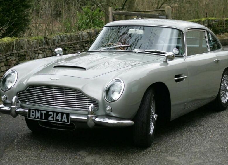 Изображение Aston Martin DB5 Джеймса Бонда выставили на торги