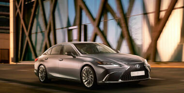 В России стартовали продажи нового Lexus ES