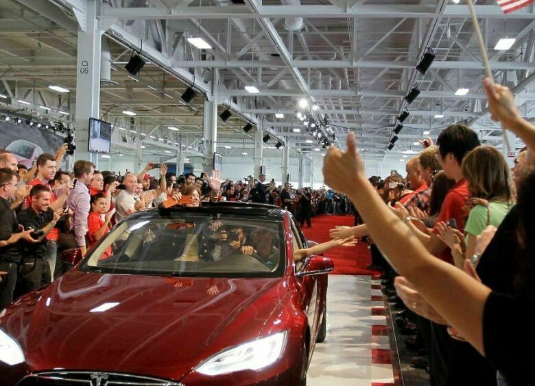 Изображение Tesla останавливает выпуск Model 3