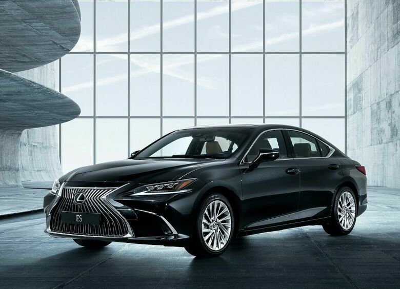 Изображение Lexus ES нового поколения представлен официально