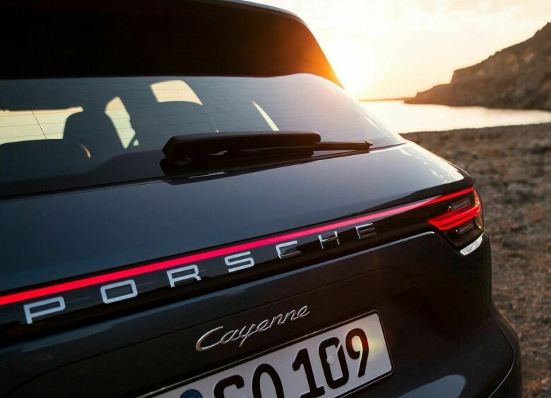 Изображение Названы сроки премьеры нового кроссовера-купе Porsche Cayenne