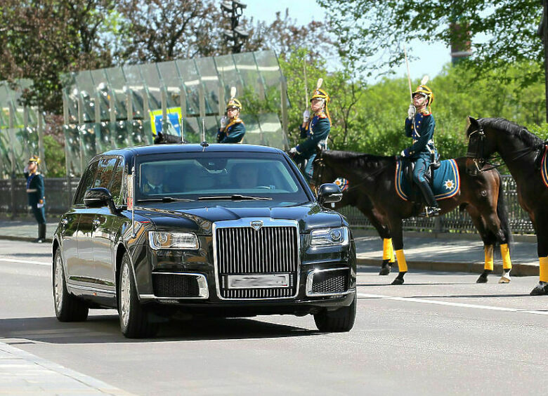 Изображение Чей лимузин лучше: «Кортеж» Путина или «Зверь» Трампа