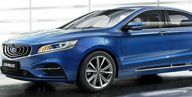 Китайский седан Geely Emgrand GT получил новую версию