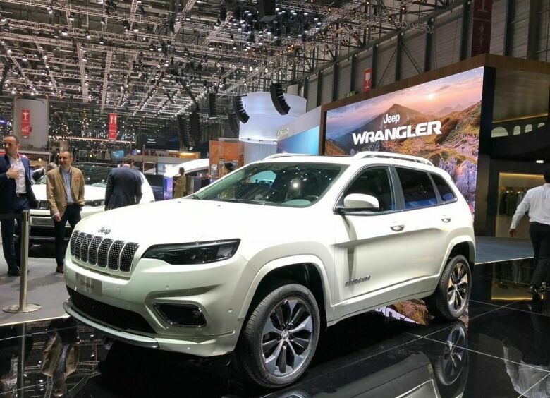 Изображение Объявлена дата начала российских продаж обновленного Jeep Cherokee