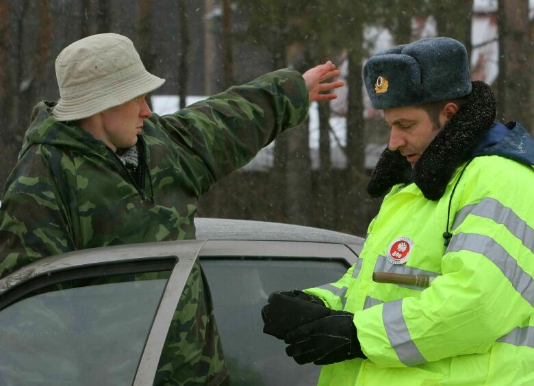 Изображение ГИБДД начала незаконно штрафовать водителей за отсутствие светоотражающих жилетов