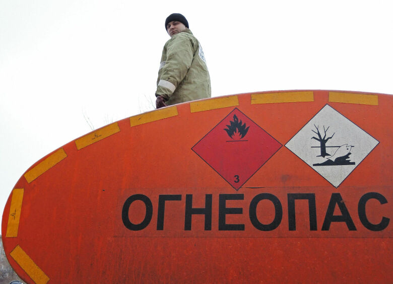 Изображение Запасайтесь бензином: ГИБДД оставляет без топлива все российские АЗС