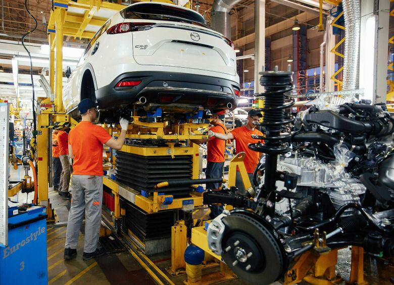 Изображение Во Владивостоке началось производство кроссовера Mazda CX-9