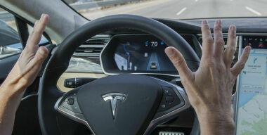 Фото: tesla
