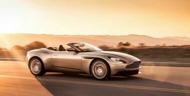 Фото Aston Martin