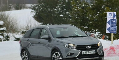 Тест-драйв LADA Vesta SW Cross: не застрять на заснеженной грунтовке