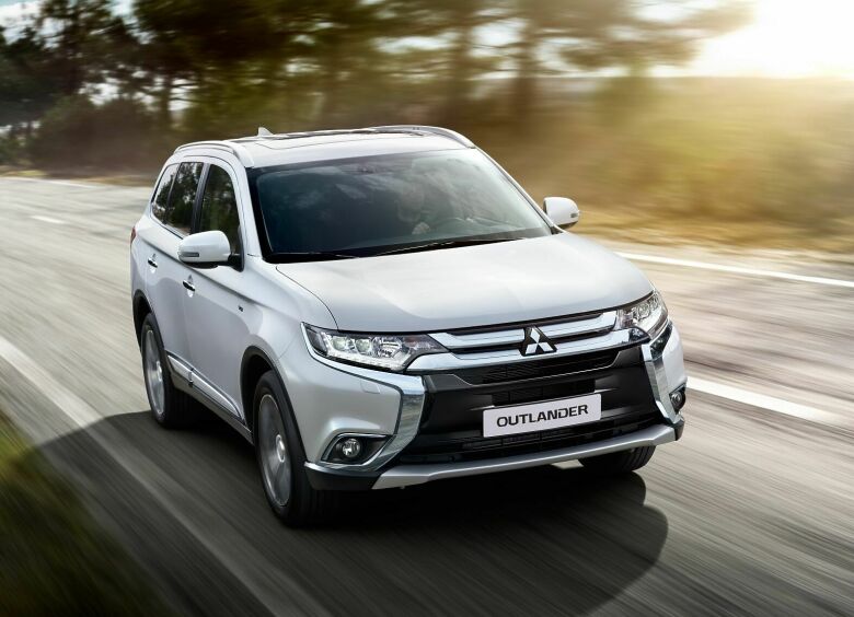 Изображение Объявлены российские цены на бюджетные версии Mitsubishi Outlander