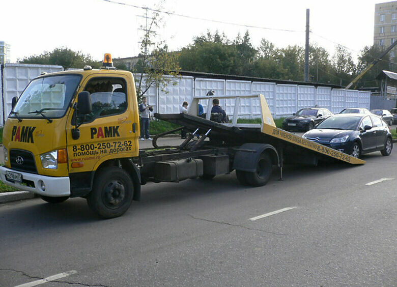 Изображение В новогоднюю ночь по всей стране аварийные авто будут эвакуировать бесплатно