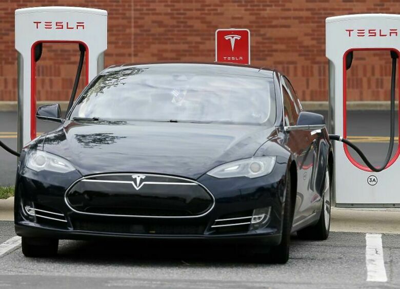 Изображение Tesla запретила таксистам бесплатную зарядку