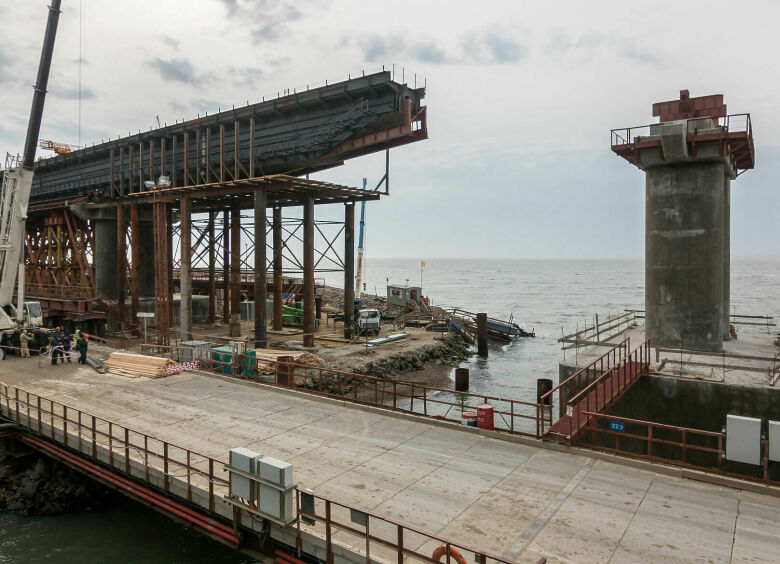 Изображение Началось строительство железнодорожных пролетов Крымского моста