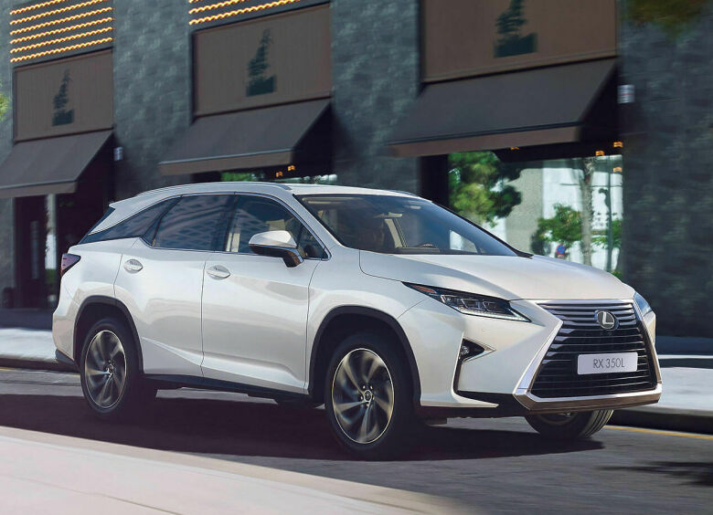 Изображение Семиместный кроссовер Lexus RX получил российский ценник