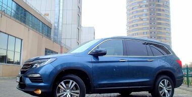 Фото "АвтоВзгляд" и Honda