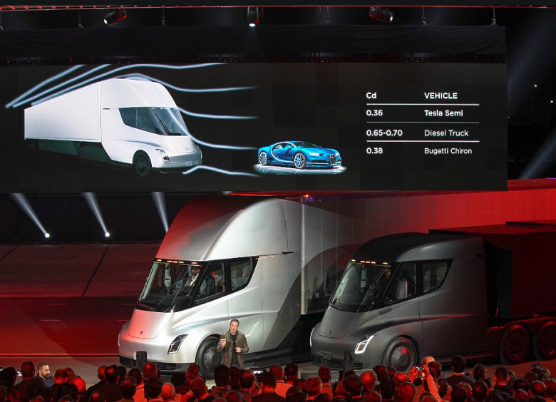 Изображение Состоялась премьера электрического грузовика Tesla