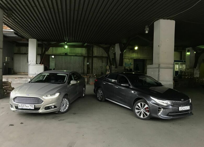 Изображение KIA Optima vs Ford Mondeo: кто больше прав, чей круче нрав?