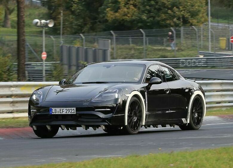 Изображение Porsche тестирует свой новый спорткар на Нюрбургринге