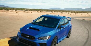 Subaru WRX STI с продажи не снимают