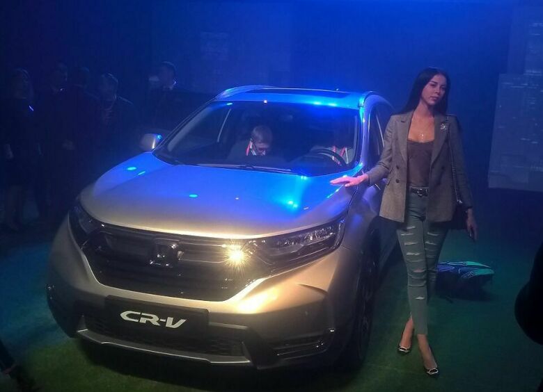 Изображение В России начались продажи бюджетной Honda CR-V