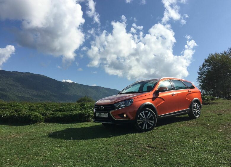 Изображение Видео тест-драйв LADA Vesta SW Cross: оранжевый фрукт