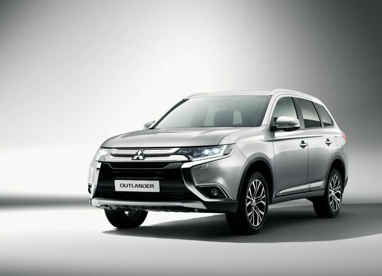 Изображение Mitsubishi Outlander остается самым популярным в линейке бренда