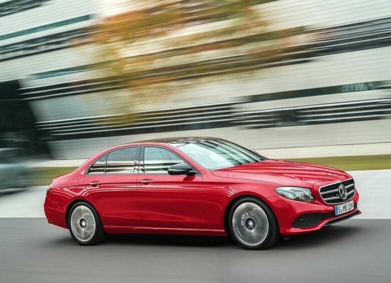 Изображение Mercedes-Benz E350d сняли с продажи