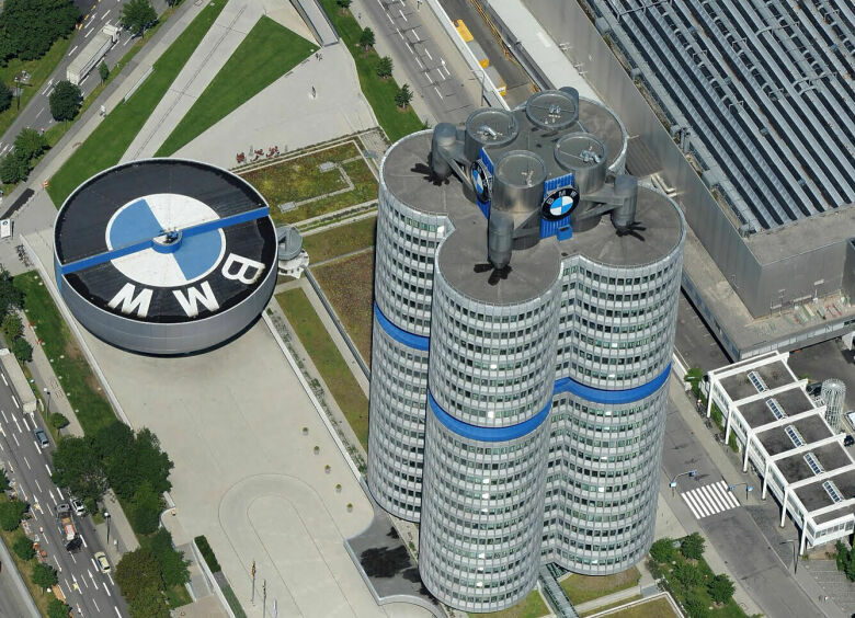 Изображение BMW Group начала выдачу автомобилей клиентам «Независимости»