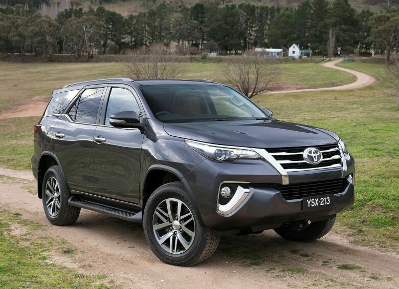 Изображение Почему Toyota Fortuner не будет популярен в России