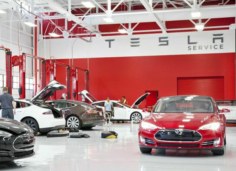 Изображение Tesla откроет 100 новых сервисных центров