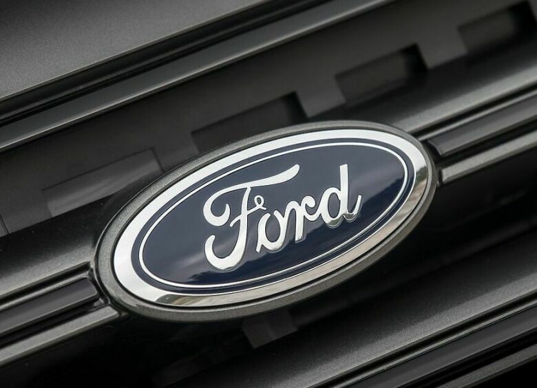 Изображение Ford засудит компанию Geely за воровство товарного знака