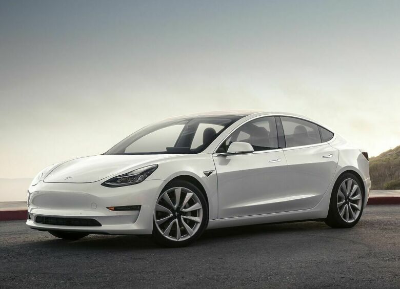 Изображение Покупатели массово отказываются от Tesla Model 3
