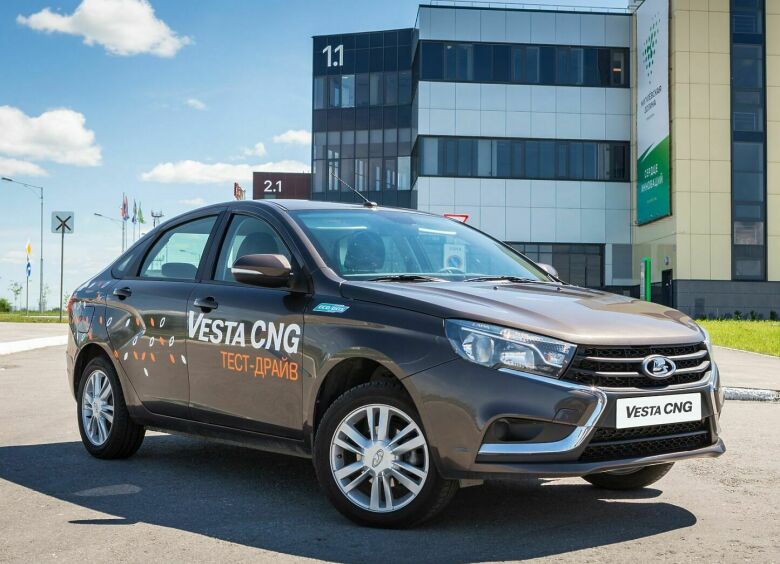 Изображение Битопливная LADA Vesta CNG поступила на службу в такси