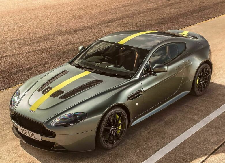 Изображение Aston Martin представила Vantage AMR