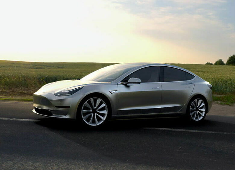 Изображение Маск назвал дату начала продаж Tesla Model 3