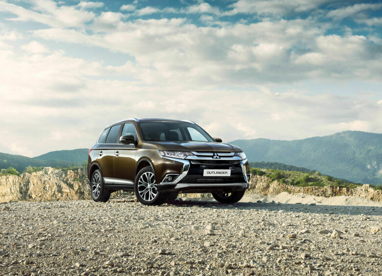 Изображение Тест-драйв обновленного кроссовера Mitsubishi Outlander: сверхточное попадание