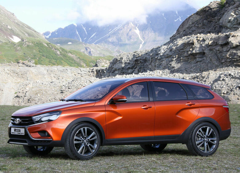 Изображение LADA Vesta SW Cross тестируют без камуфляжа