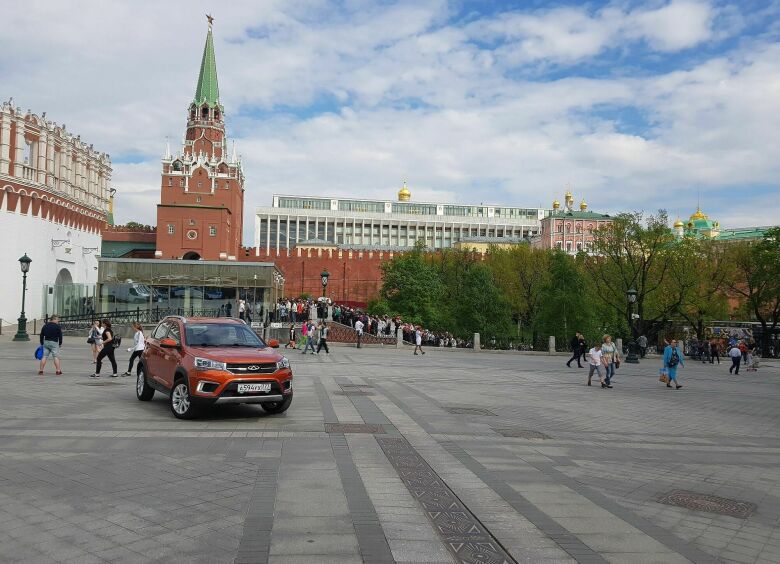 Изображение Кроссоверы Chery в Кремле: шоу «Новые лица» прокатилось на «китайцах»